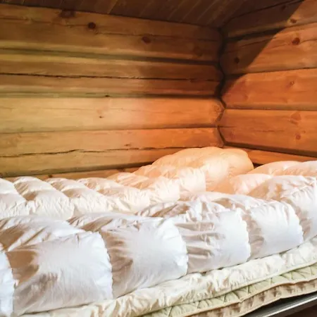 Awesome In W/ Sauna, Wifi And 4 Bedrooms בית נופש